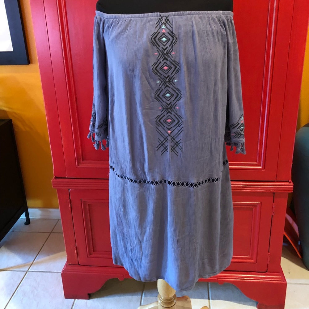 Xhilaration  Boho off shoulder midi dress!